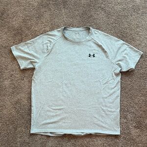 Under Armour Men's Light Gray Short Sleeve Tee
